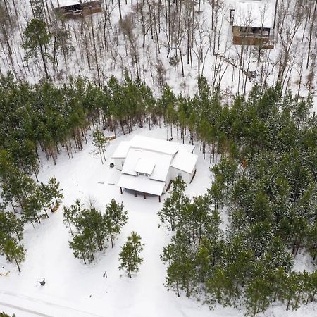 Bella Luna Cabin - Cozy Farmhouse Cabin, Private Deck, Swing Set, Fire Pit, Hot Tub Vila Broken Bow Exterior foto