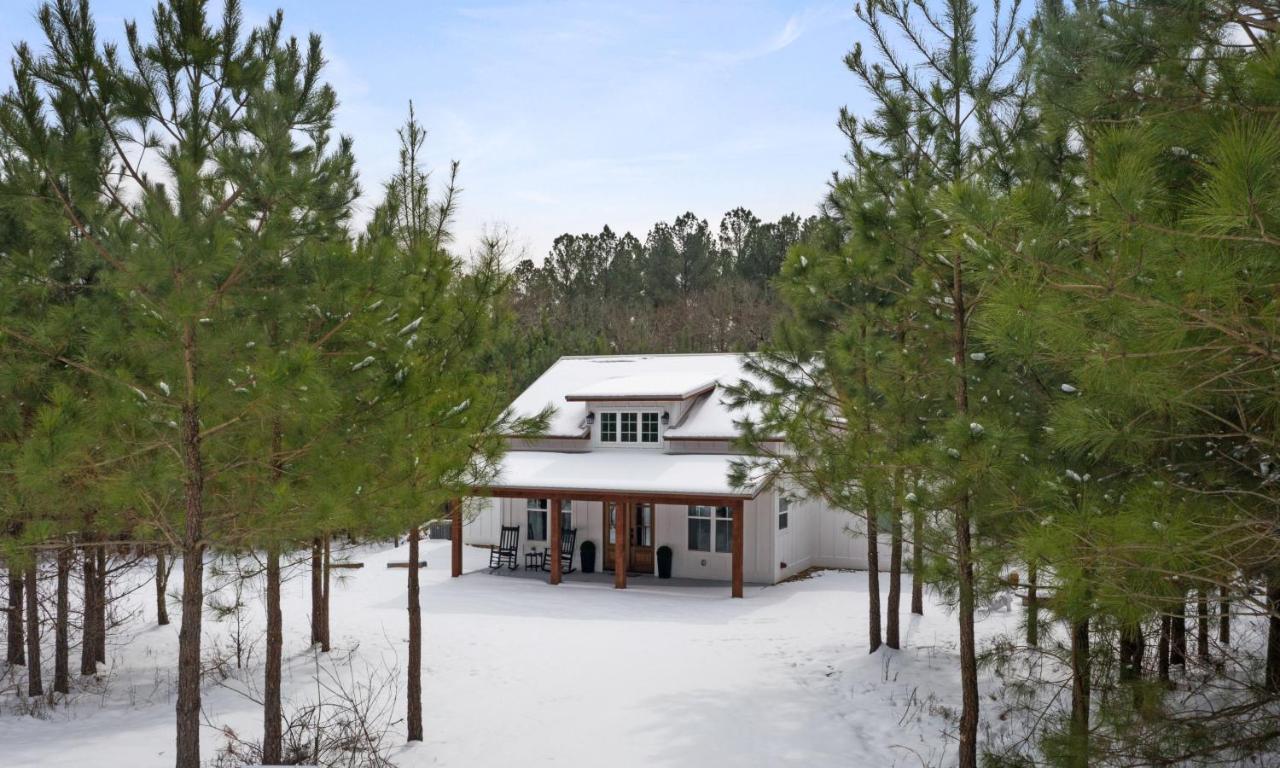 Bella Luna Cabin - Cozy Farmhouse Cabin, Private Deck, Swing Set, Fire Pit, Hot Tub Vila Broken Bow Exterior foto