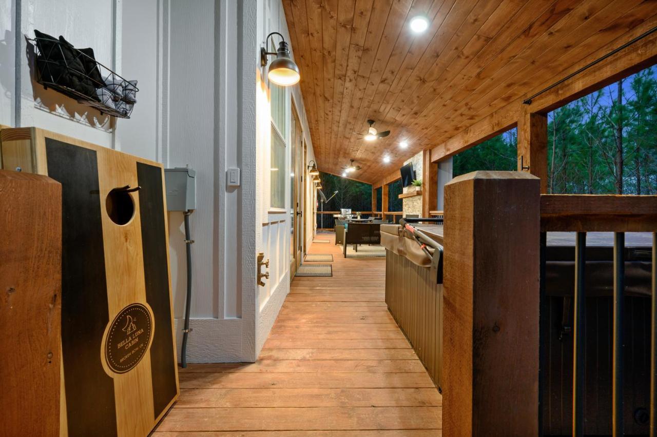 Bella Luna Cabin - Cozy Farmhouse Cabin, Private Deck, Swing Set, Fire Pit, Hot Tub Vila Broken Bow Exterior foto