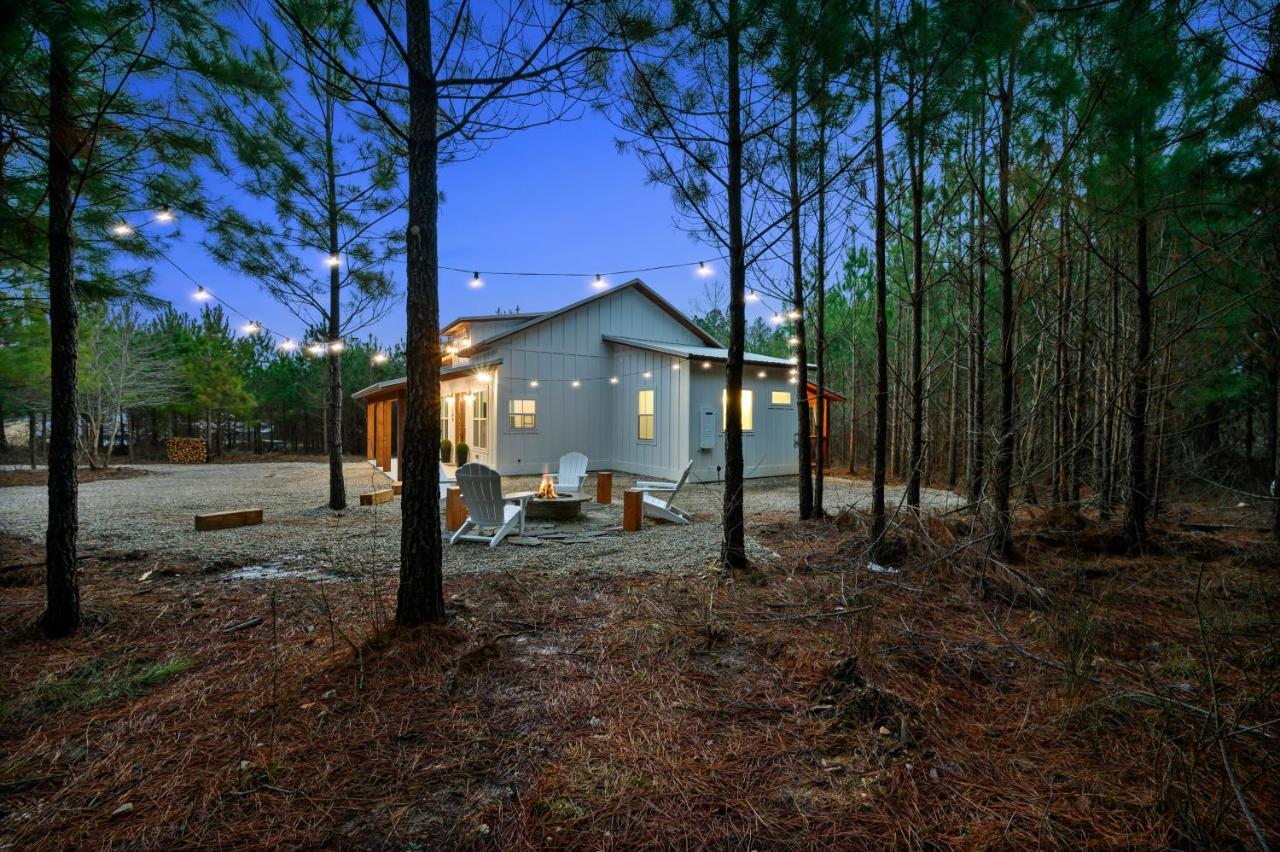 Bella Luna Cabin - Cozy Farmhouse Cabin, Private Deck, Swing Set, Fire Pit, Hot Tub Vila Broken Bow Exterior foto
